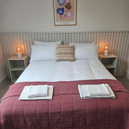 Tatlers 3* روسكومون