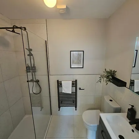 Tatlers بيت ضيافة