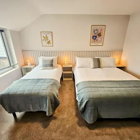 Tatlers 3* روسكومون