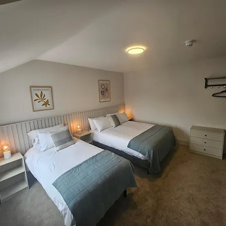 Tatlers بيت ضيافة