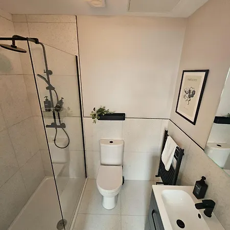 Tatlers بيت ضيافة 3*