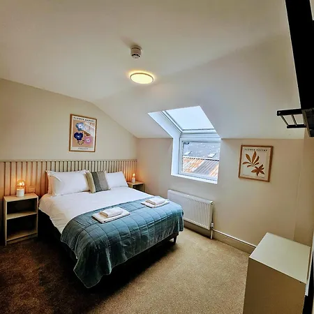 بيت ضيافة Tatlers روسكومون